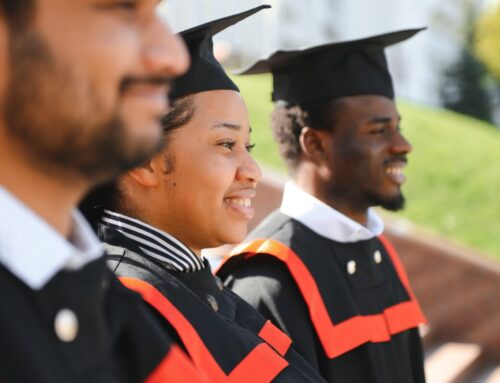 How to Qualify for Merit Scholarships at Top Colleges